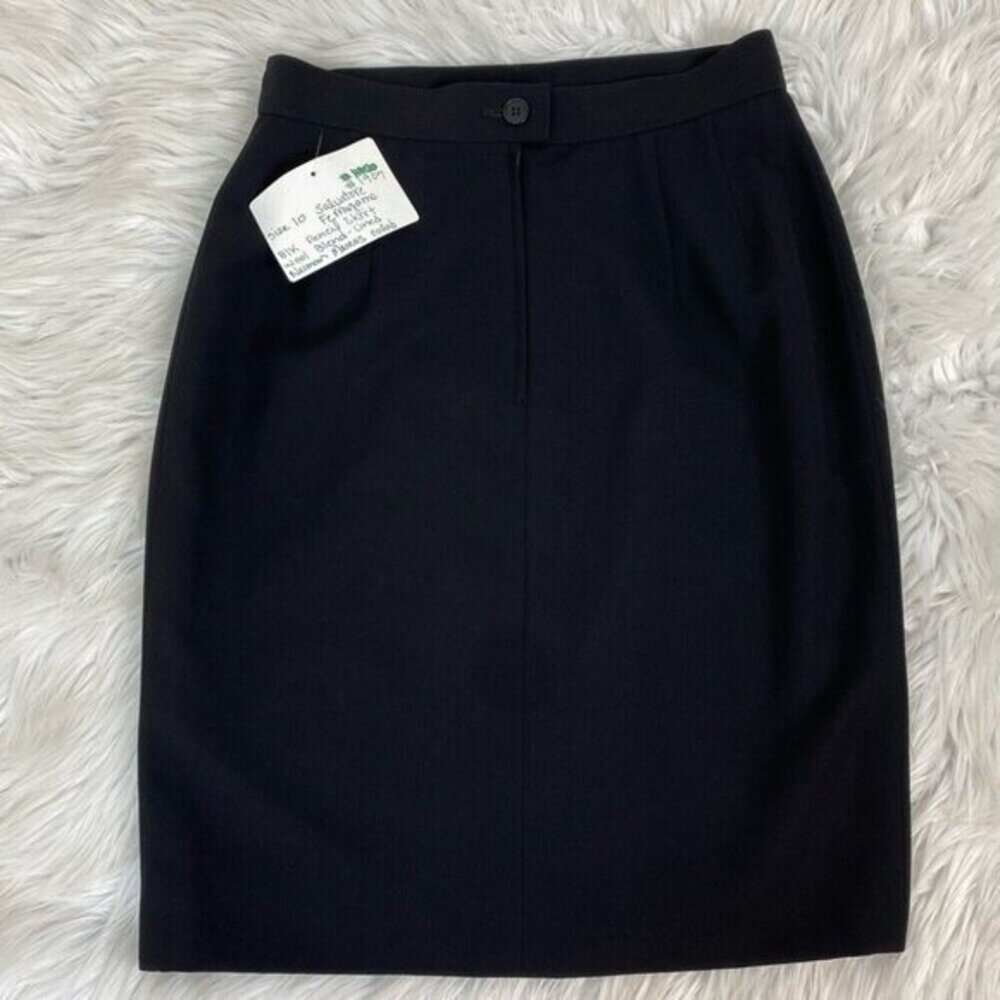 Salvatore Ferragamo Black 100% Wool Pencil Skirt Made in Italy Altered Size 26.6 - Picture 7 of 11